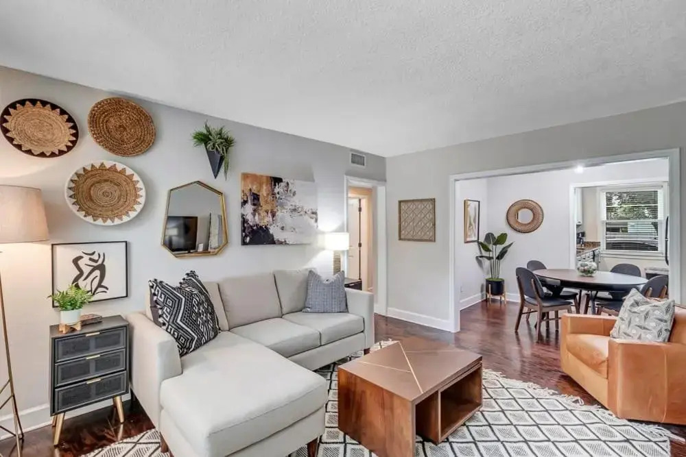Modern 2 BR Condo - 2 block from San Marco