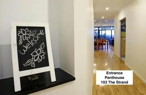Townsville Apartments on The Strand - Penthouse