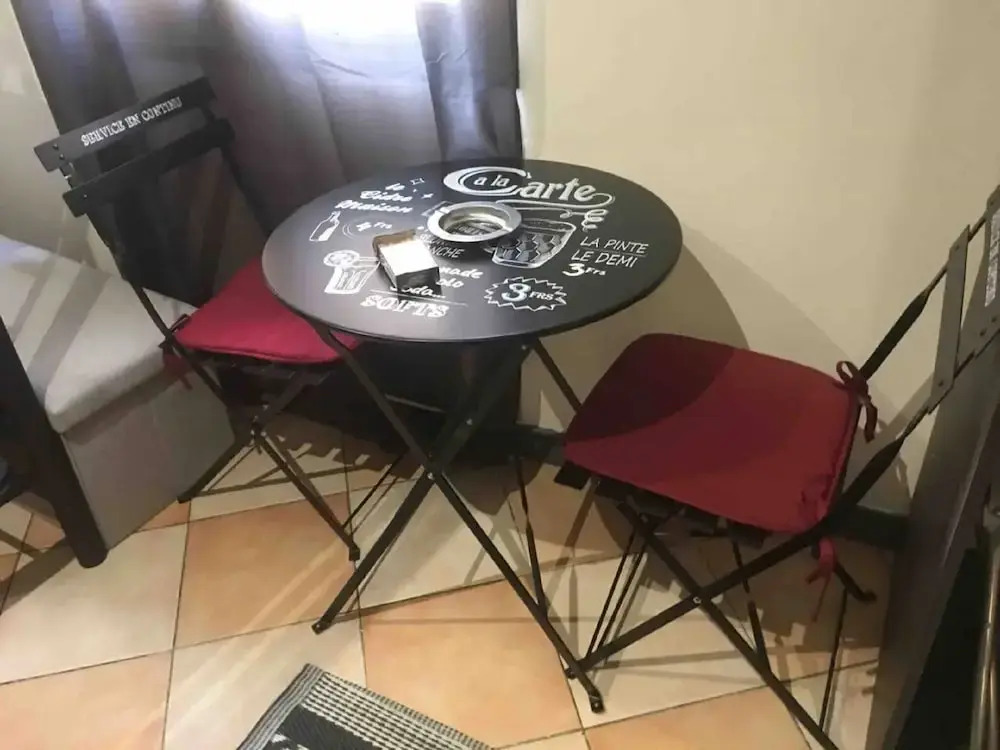 Simplistic Apartment in Nice With Beach Nearby
