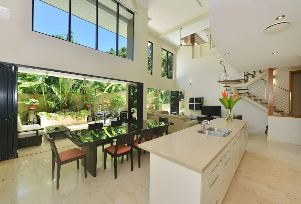 OneLuxe Luxury Holiday House