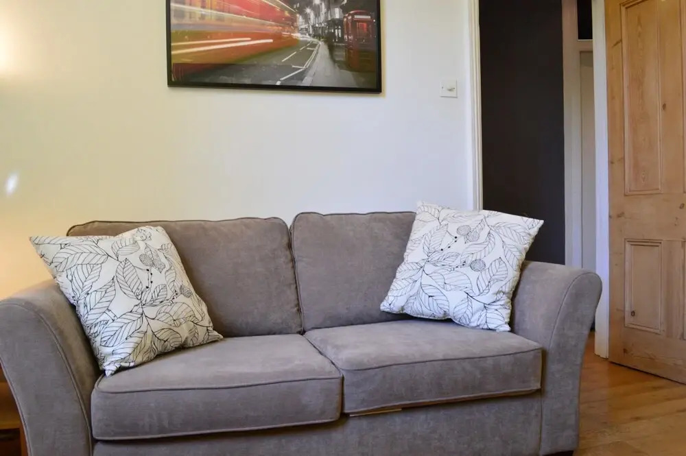 2 Bedroom Apartment In South Clapham
