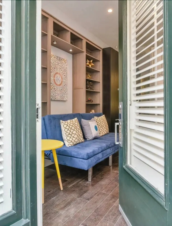 Alcove Studio in Elite Beacon Hill by Domio