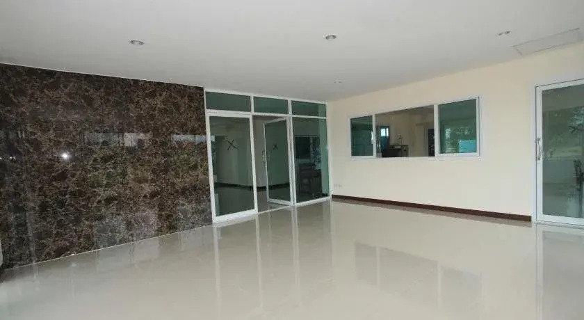Chantorn Residence