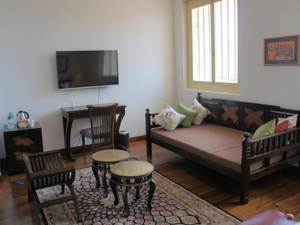 Heeren Palm Suites