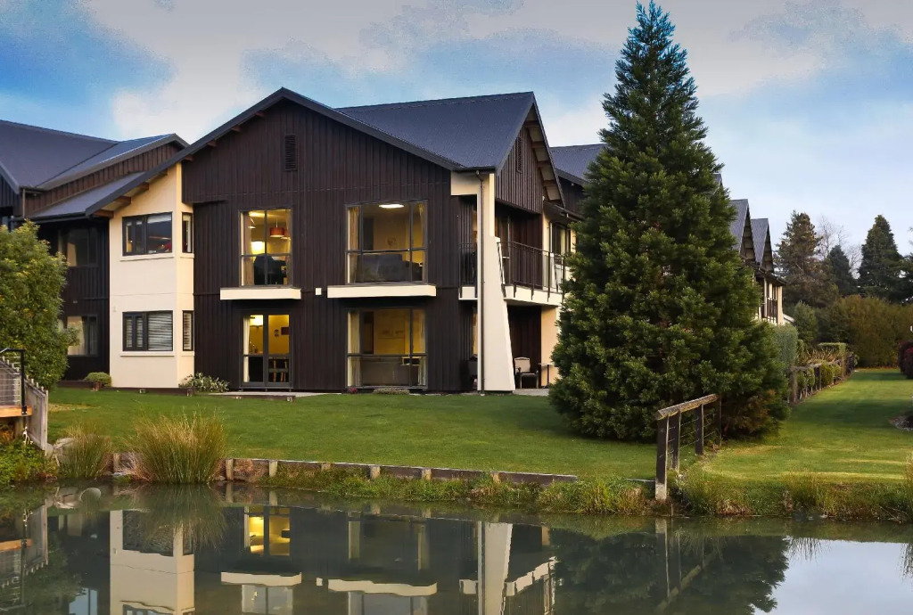 Village Lake Luxury Apartments