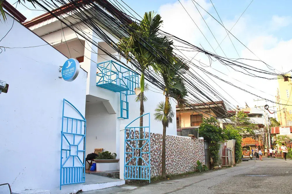 Second Wind Hostel by MNL