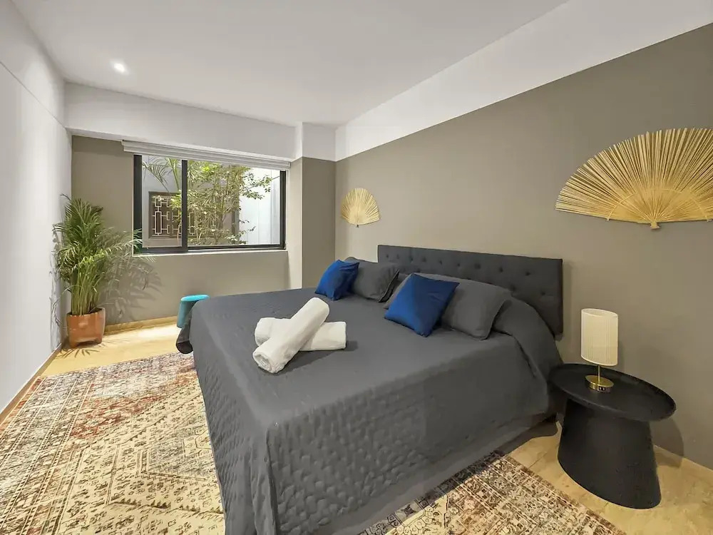 23Gh3 2BR 2.5 Baths with a Private Patio