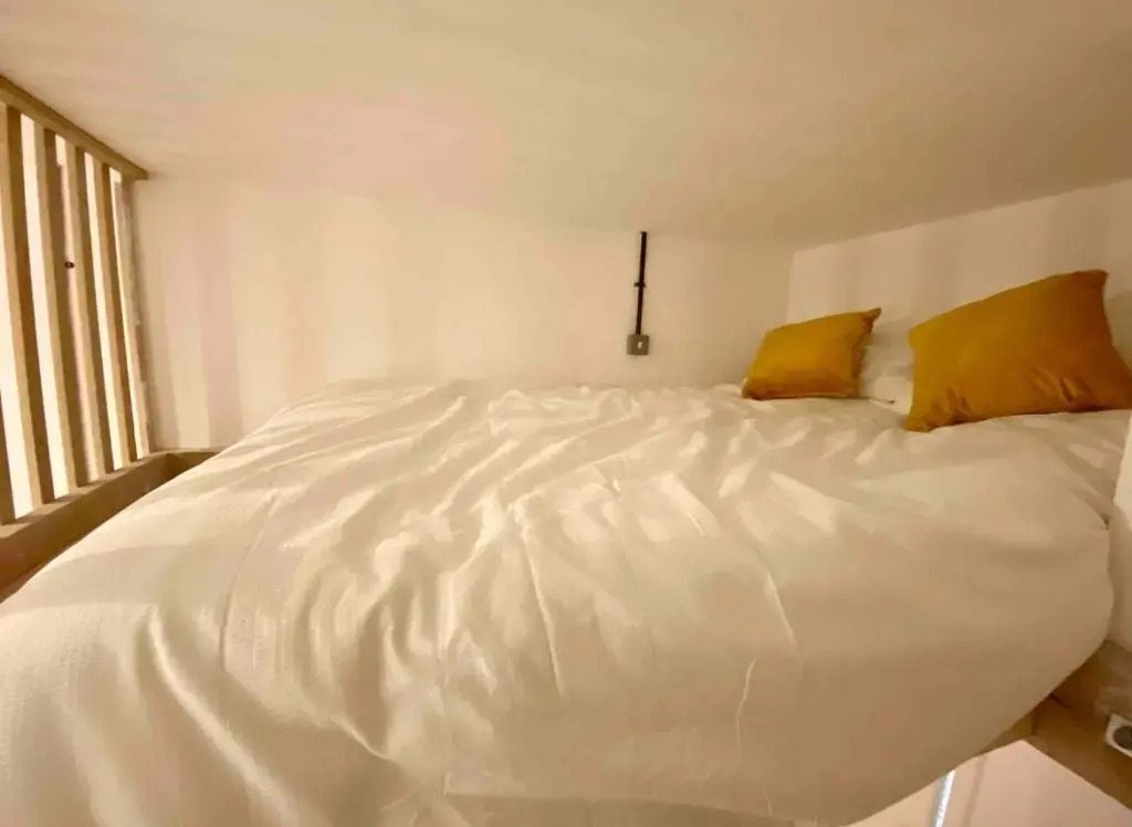 Flat 8, 10 St Johns