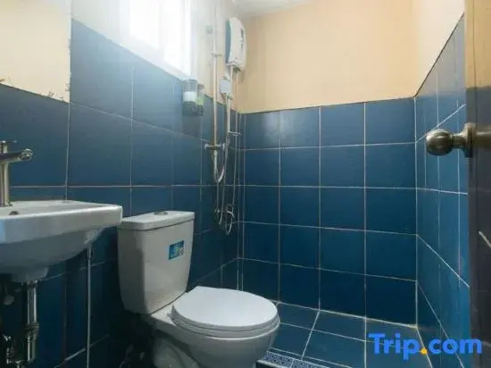 RedDoorz at MUBG Apartelle near Baclaran Church