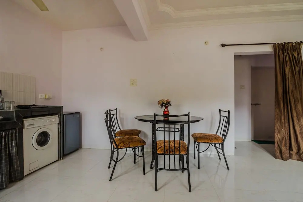 OYO 22200 Home Pool View 1bhk Siolim