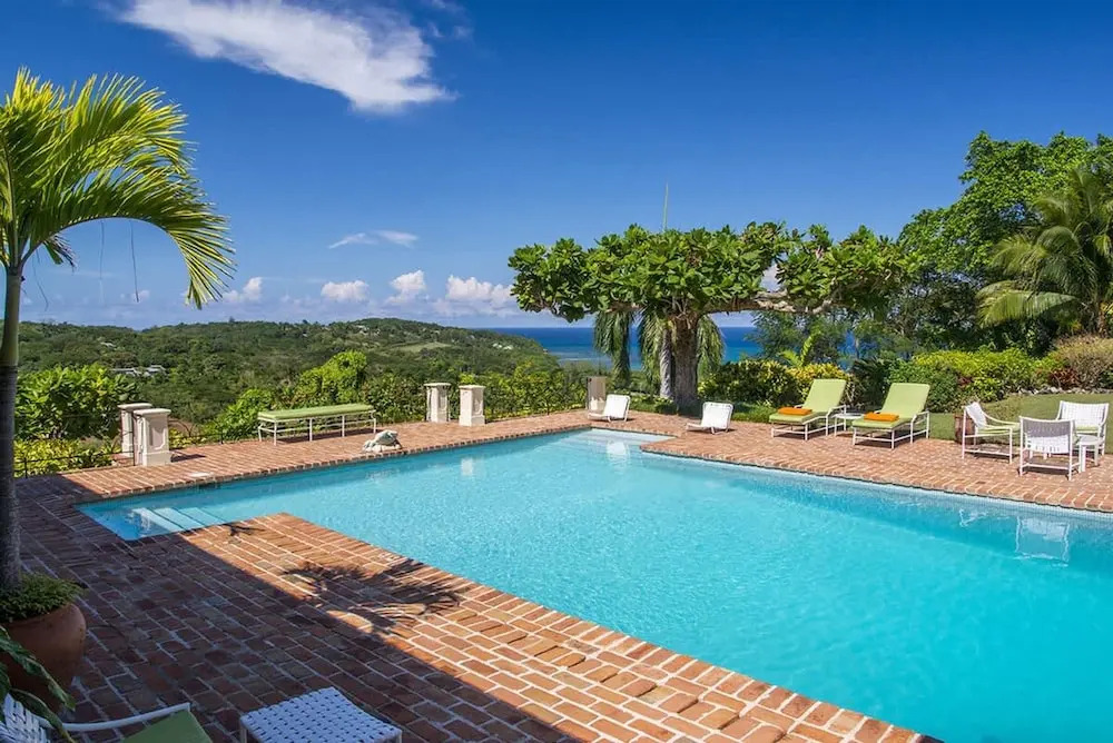 Private 2BR Open-air Villa Panoramic Views Pool