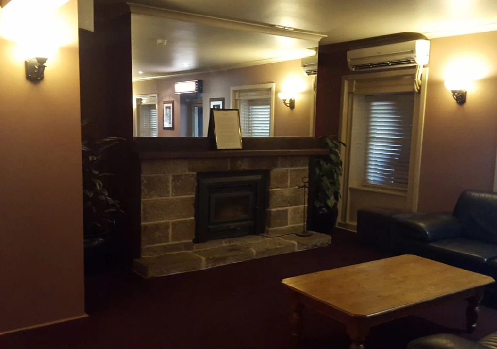 Wisemans Inn Hotel