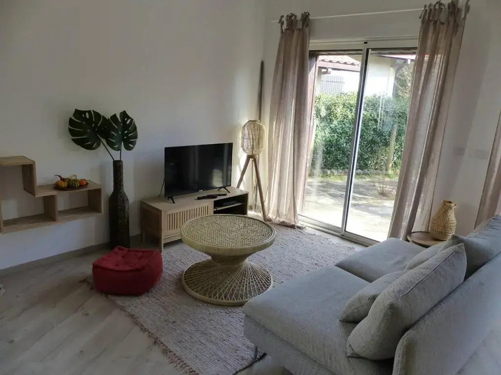 HOSSEGOR PLAGE- Villa PAUL -Petite villa rénovée pour 4 personnes- Wifi gratuit