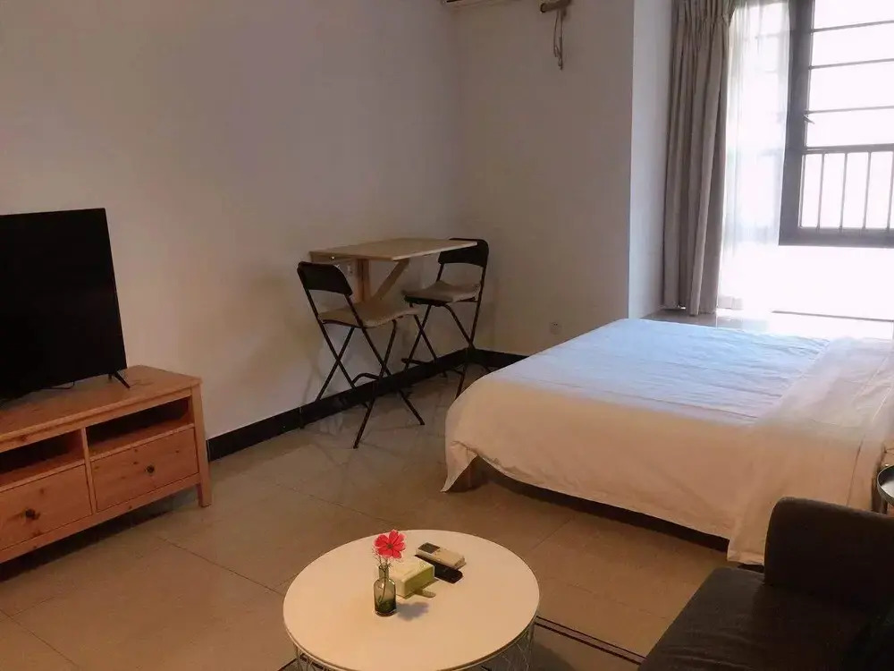 Guangzhou Easy Apartment