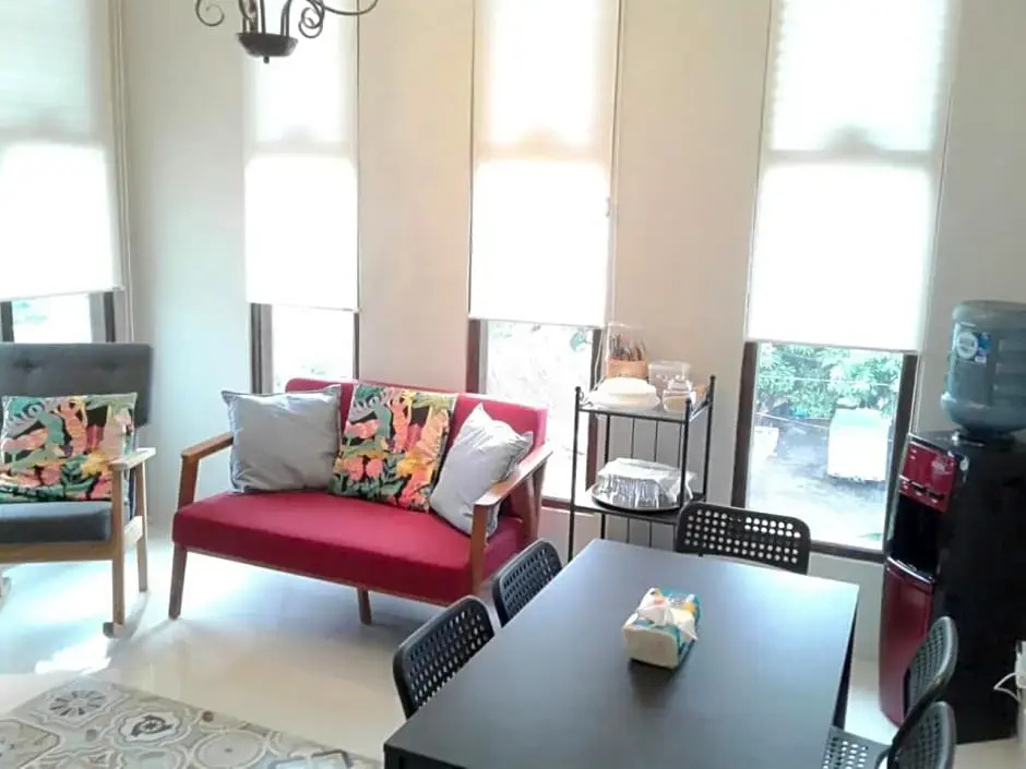 SaBi Guest House - Strategic Family -married couples only- Hostel in Prawirotaman