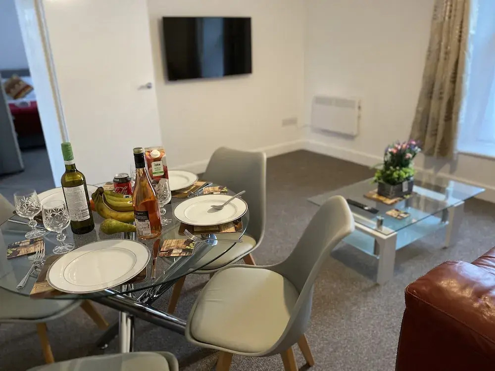 Octagon Apartment 3