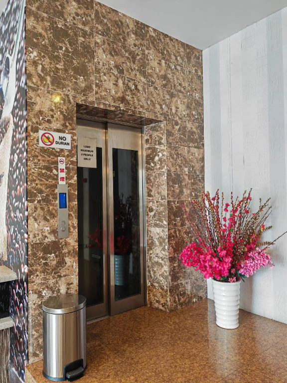 Hotel Tebrau CT