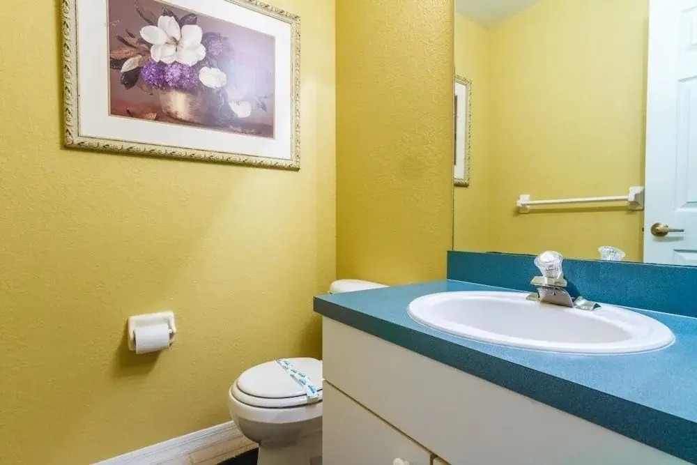 Linda's Pinewood Villa 4 Bedroom Home