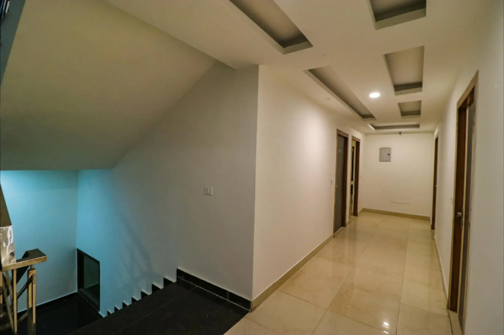 Hotel GROSS INTERNATIONAL NEAR DELHI AIRPORT