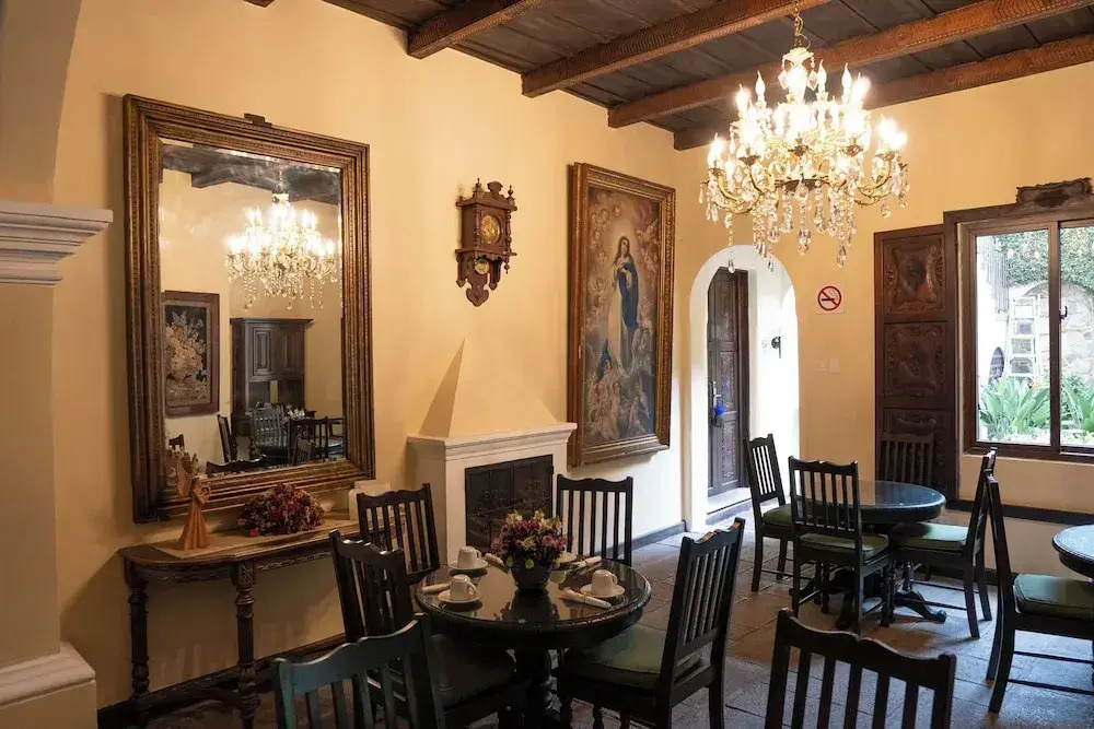 Casa Noble Hotel