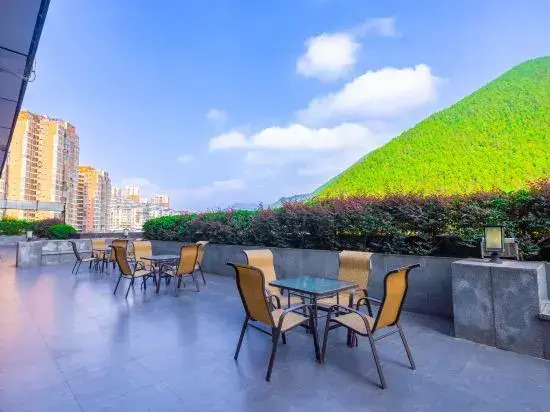 New World Hotel