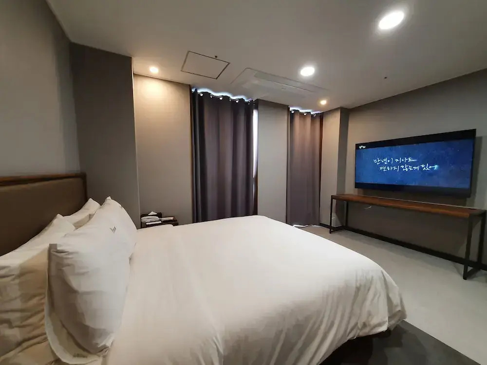 The Muse Hotel & Residence