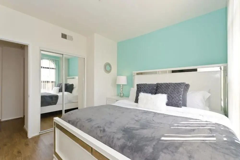 Popular Downtown La Bellagio Resort Suite