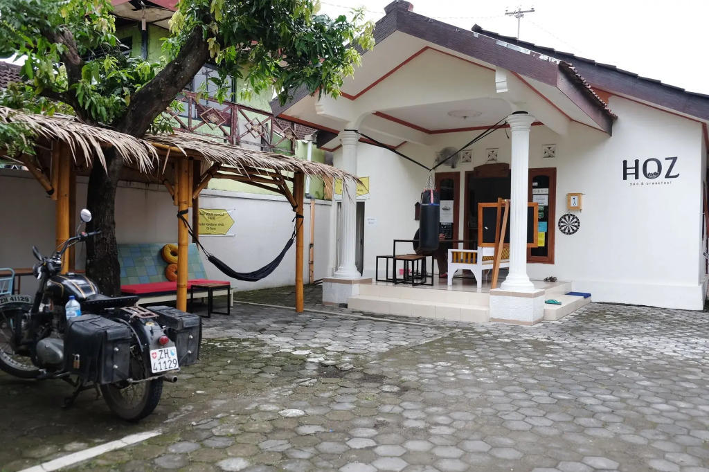 HOZ Bed and Breakfast - Hostel