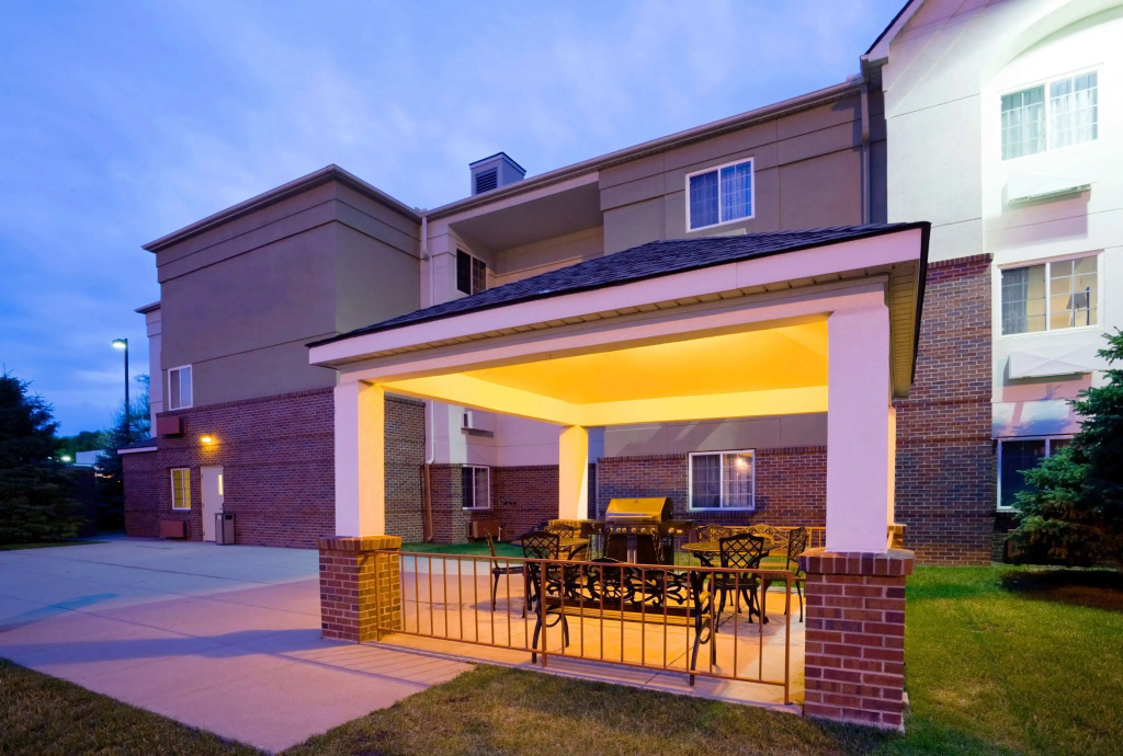 Coratel Suites Extended Stay MSP Airport Minneapolis Richfield