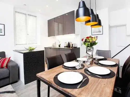 Quiet Apartment in the Center of Paris