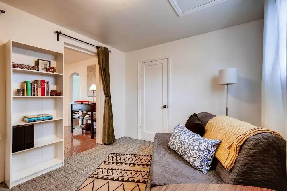 Cozy Bungalow in Chaffee Park near Highlands