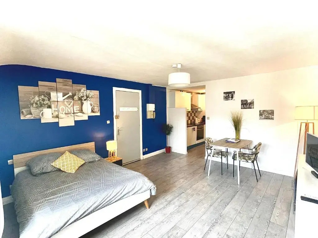 Moissac Centre Studio 30m2 Calme Cour Intérieure vélo Netflix