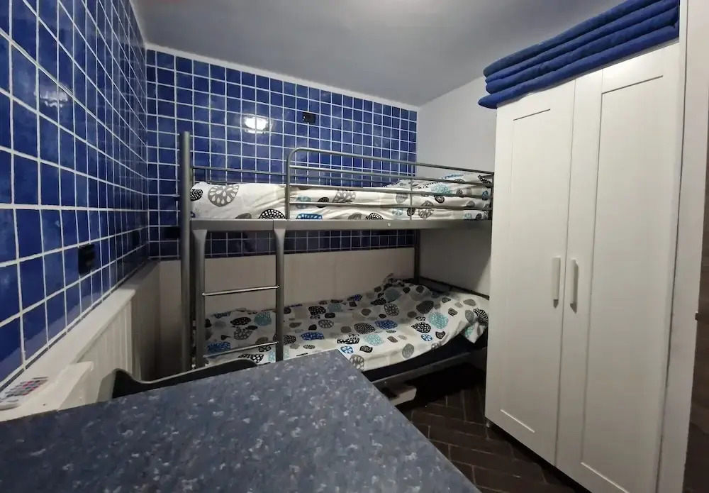2 bed Apartment That Steps out on to the Pool