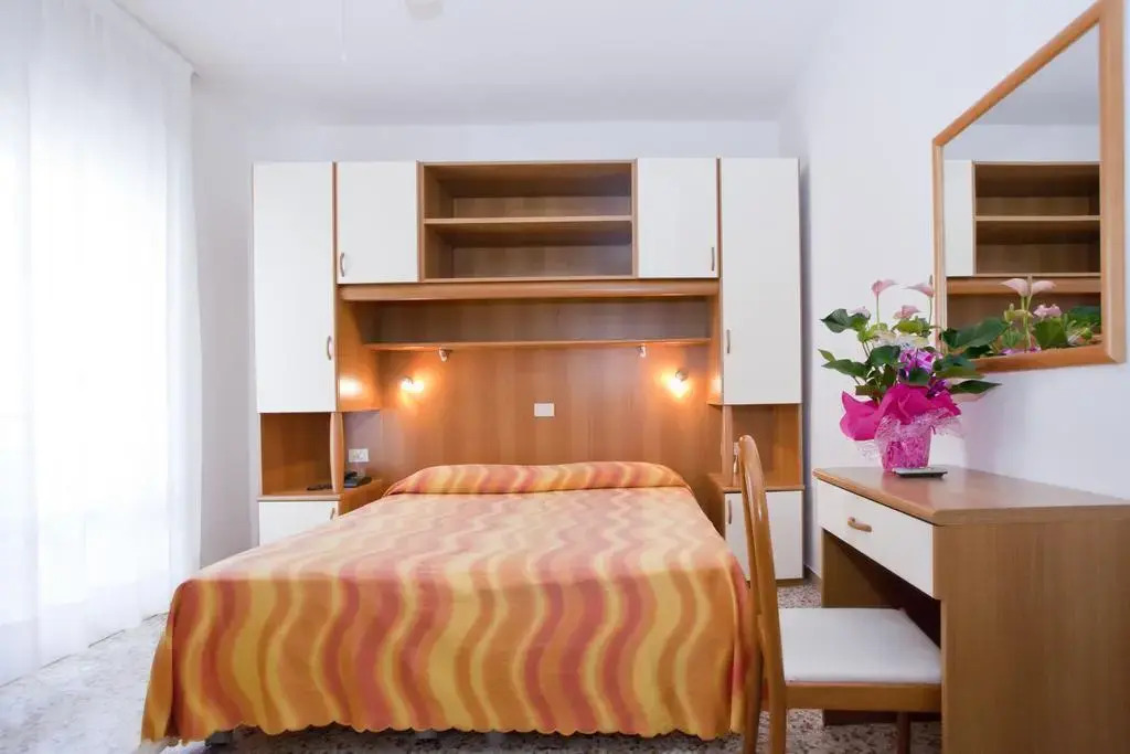 Hotel Atenea Golden Star