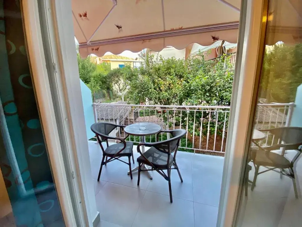 Villa Apostolis