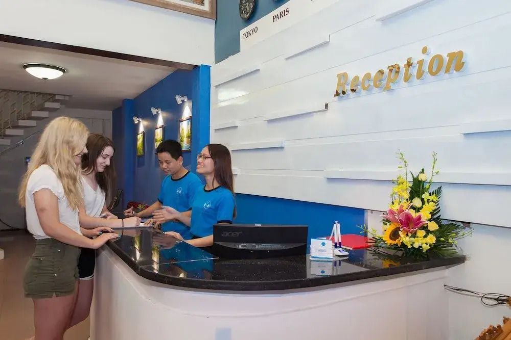 Friends Inn  Travel