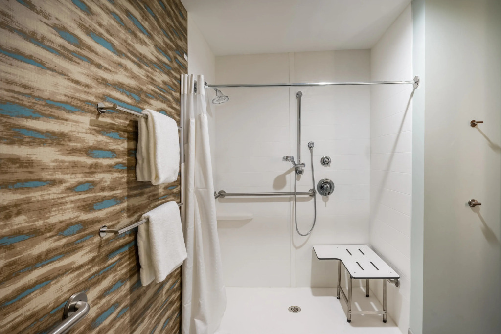 Holiday Inn Express & Suites Greenville SE - Simpsonville by IHG