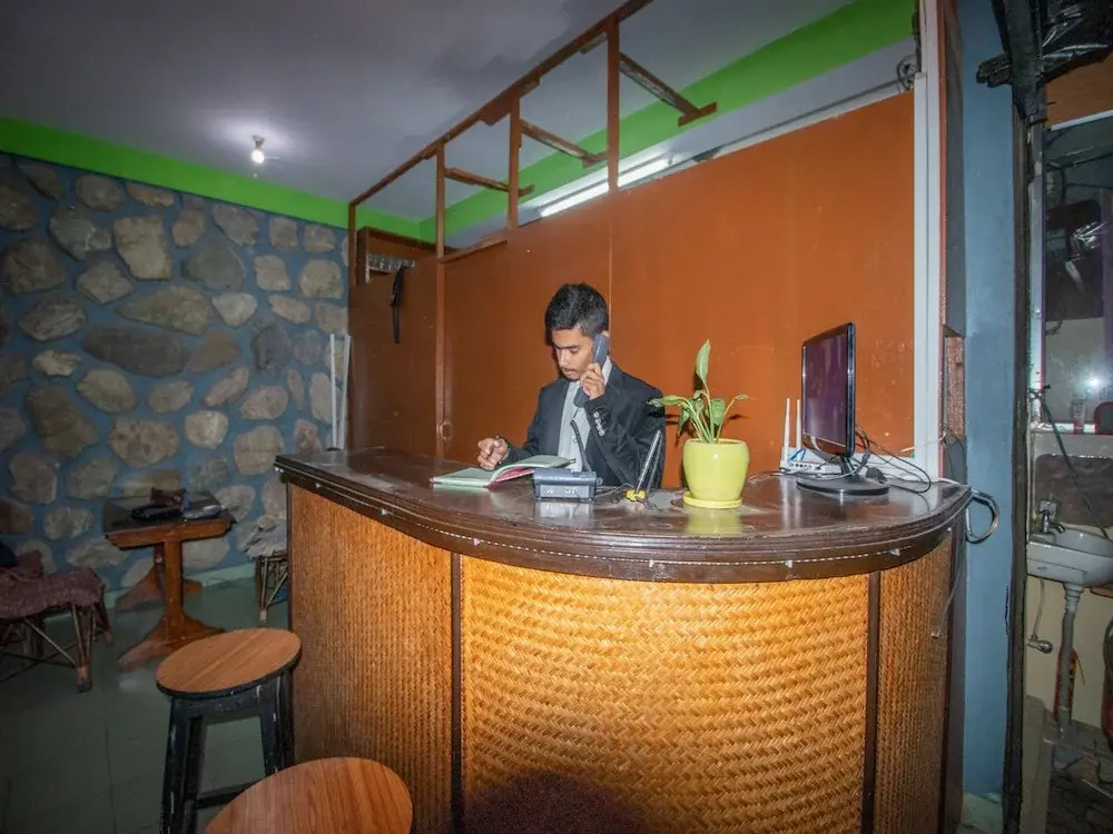 OYO 225 Hotel Fewa Corner