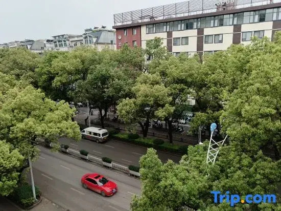 Sanman Hotel (Guilin Railway Station Branch)
