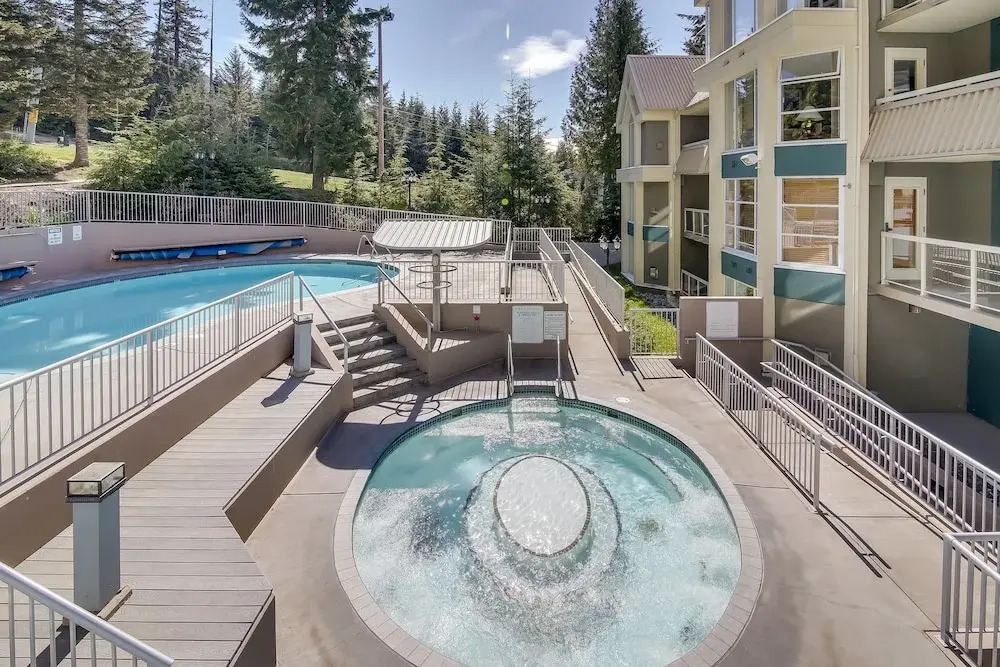 Woodrun Lodge 209 by Outpost Whistler