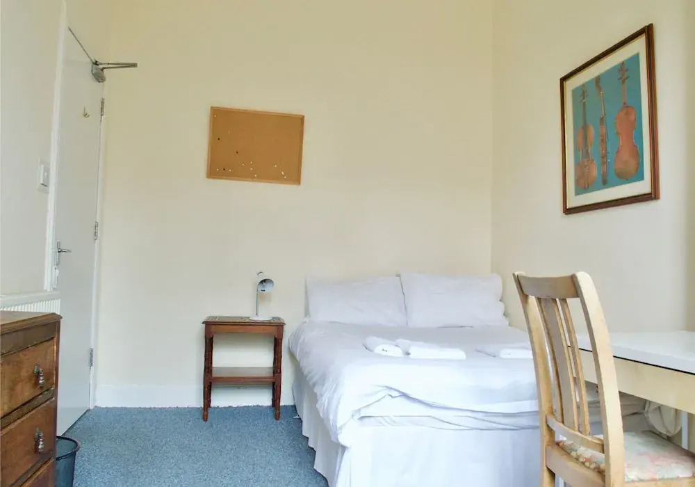 3 Bedroom City Flat in Edinburgh