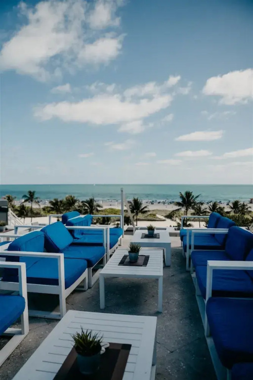 Allure Suites