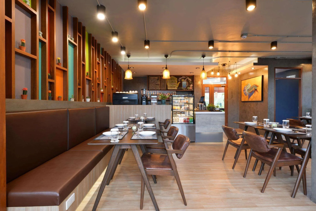 Amphawa Riverfront Hotel