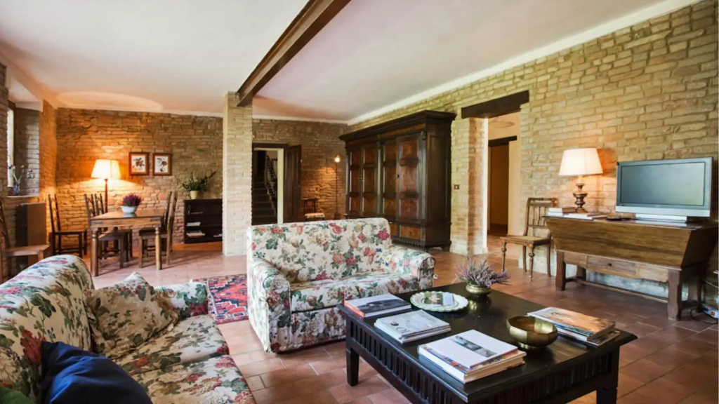 Nice Independent Country House With Pool and View on the Castle-cascina Arcangelo