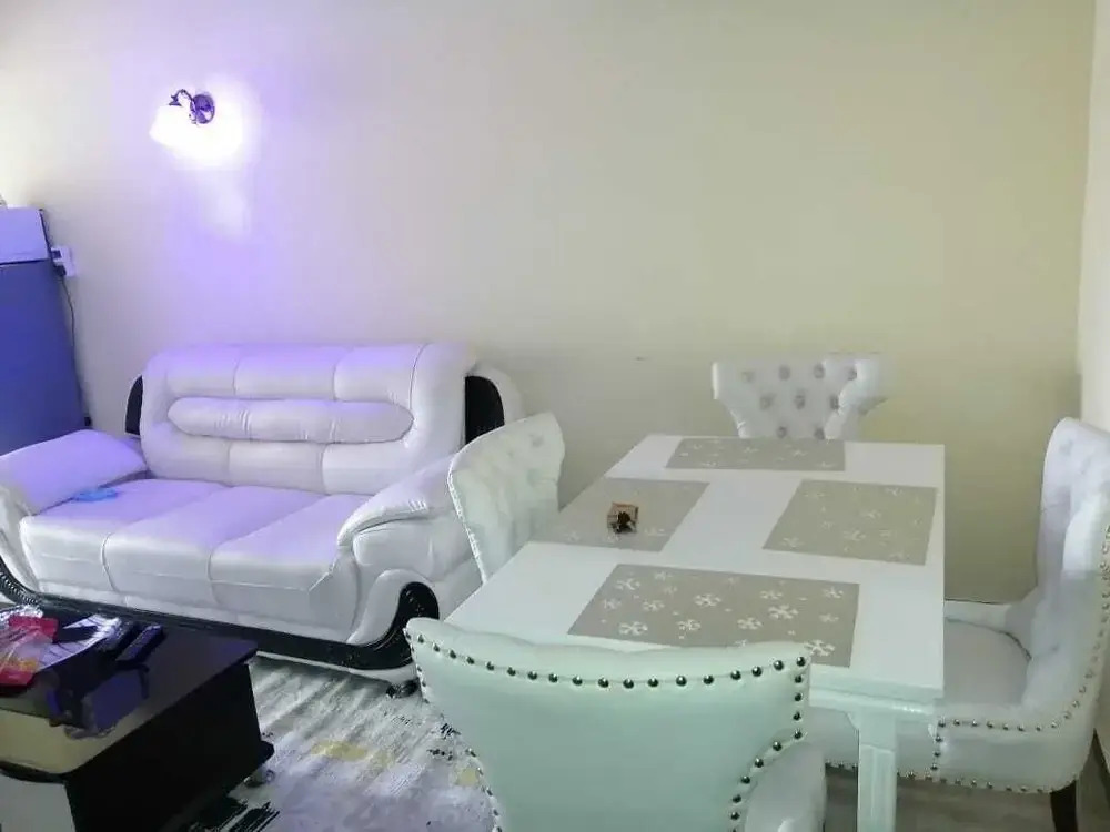 Stay.Plus Hurlingham Business Apartment