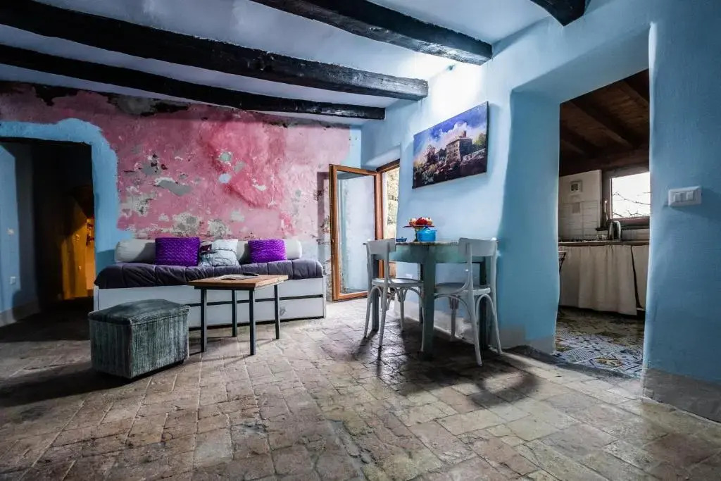 Giamevi House
