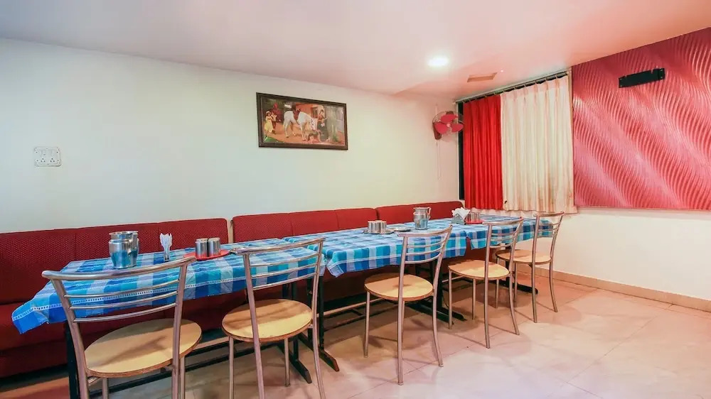 OYO 22999 Hotel Kandil