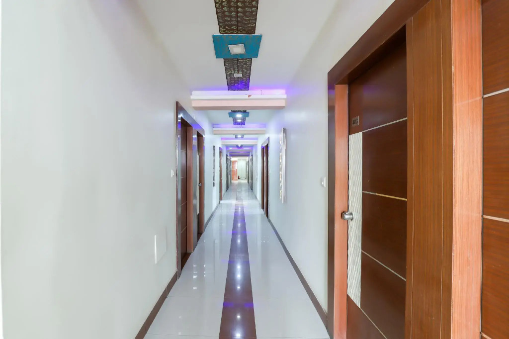 OYO 66930 Hotel Sun Park
