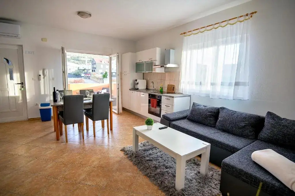 Apartments Mamut