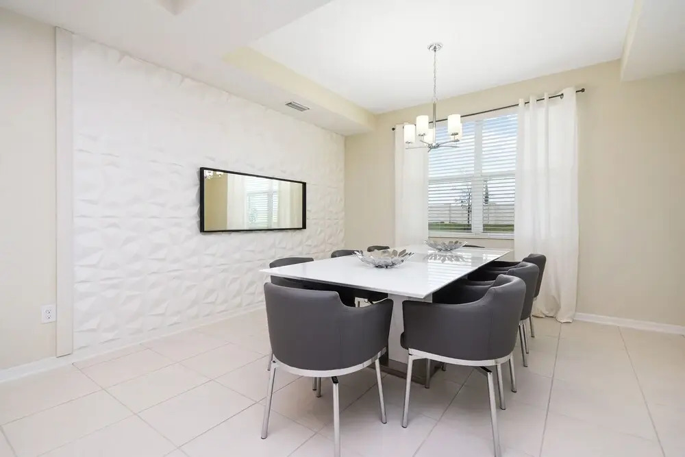 106 Apartment Storey Lake  44309 / 46929